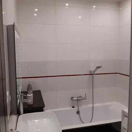 Apartament 68 Metrow لوبين
