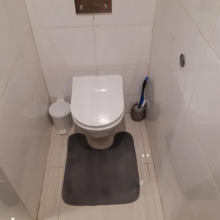شقة Apartament 68 Metrow لوبين